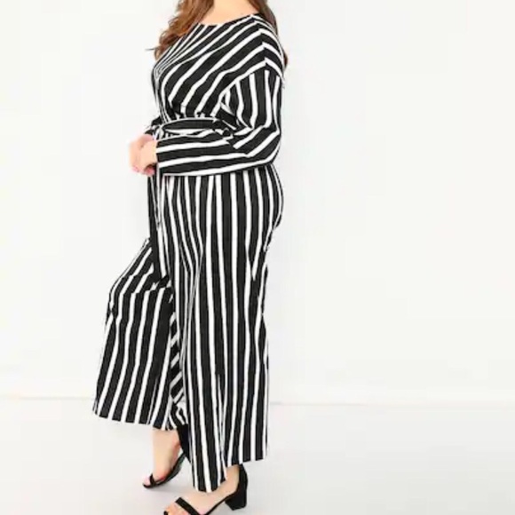 Belted Jumpsuit - Picture 4 of 5